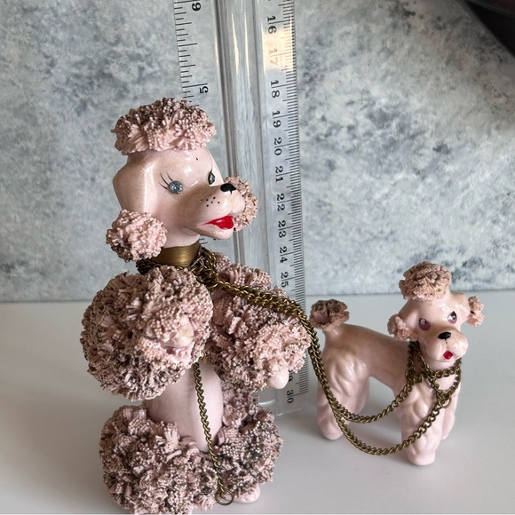 Vintage Pink Poodle Chained Puppy Spaghetti Trim Porcelain Figurines MCM Kitschy - Picture 7 of 15